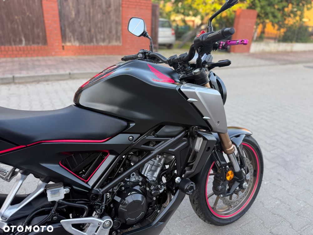 Honda CB - 11