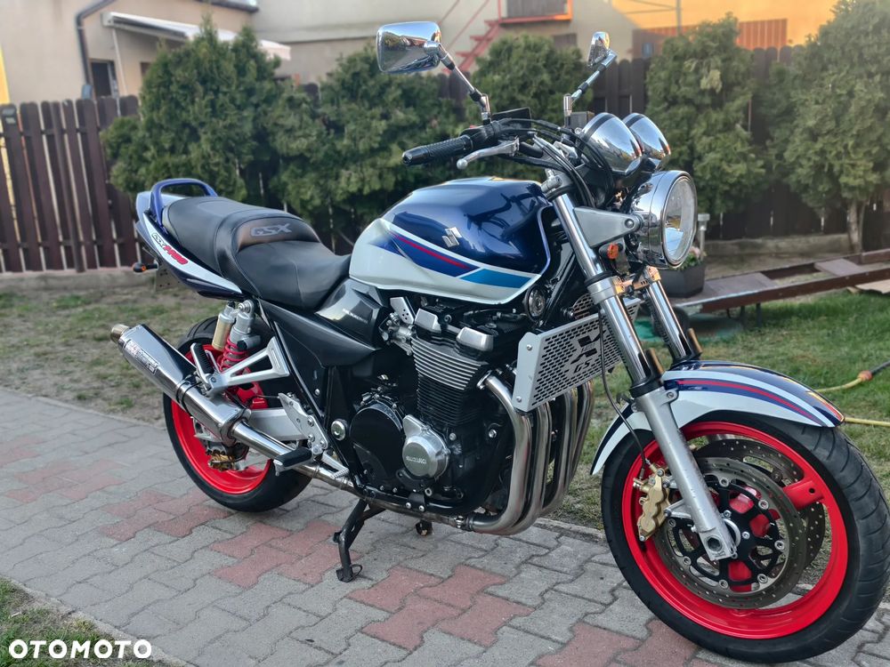 Suzuki GSX - 1