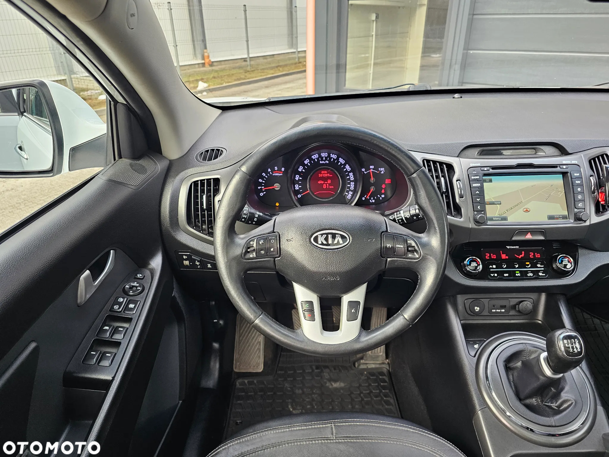 Kia Sportage 2.0 CRDI XL - 32