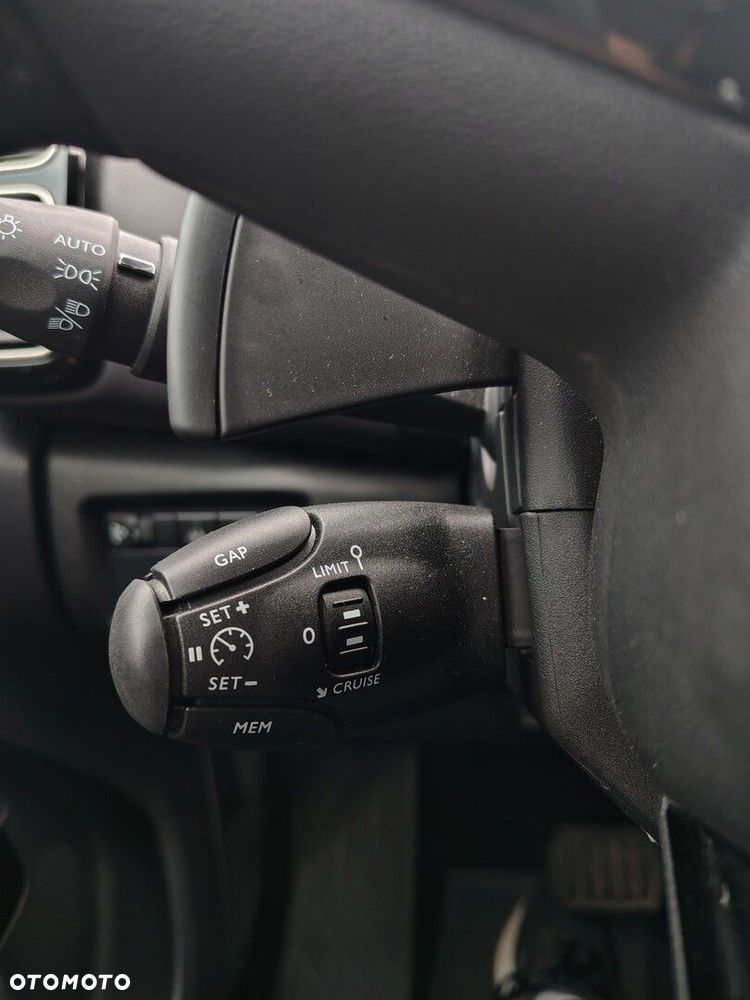 Citroën C5 Aircross 1.2 mHEV Max eDCT6 - 17