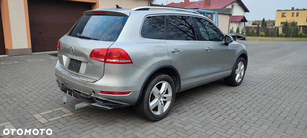 Volkswagen Touareg - 4