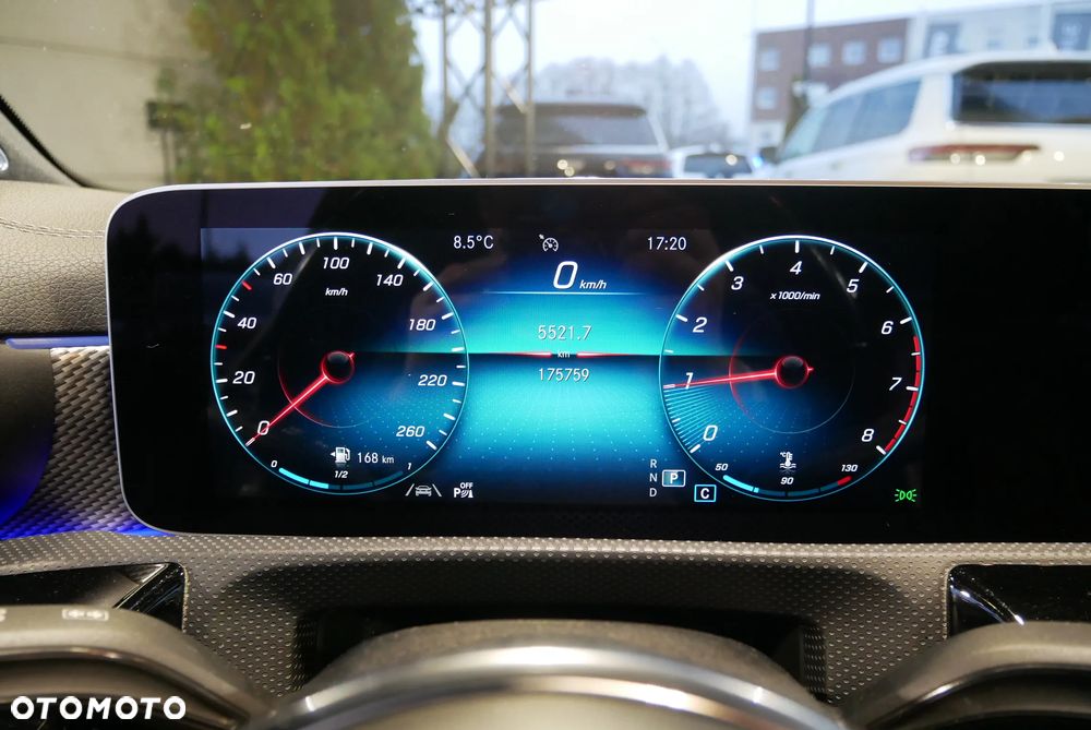 Mercedes-Benz CLA 200 7G-DCT Progressive - 23