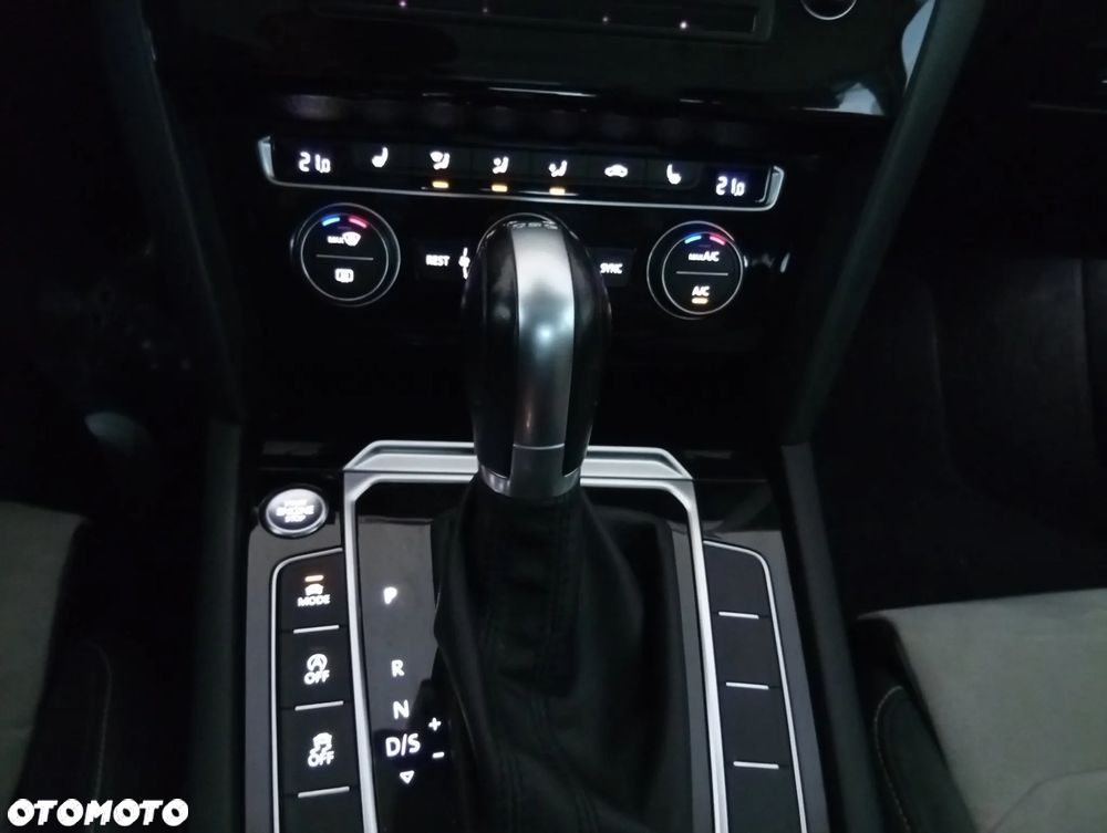 Volkswagen Passat 1.8 TSI BMT Highline DSG - 23