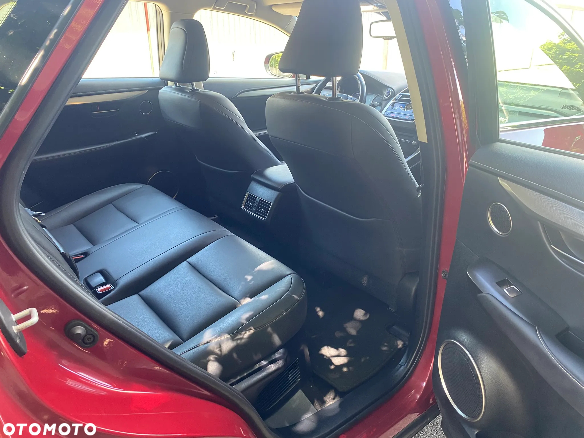 Lexus NX 300h Elegance AWD - 33