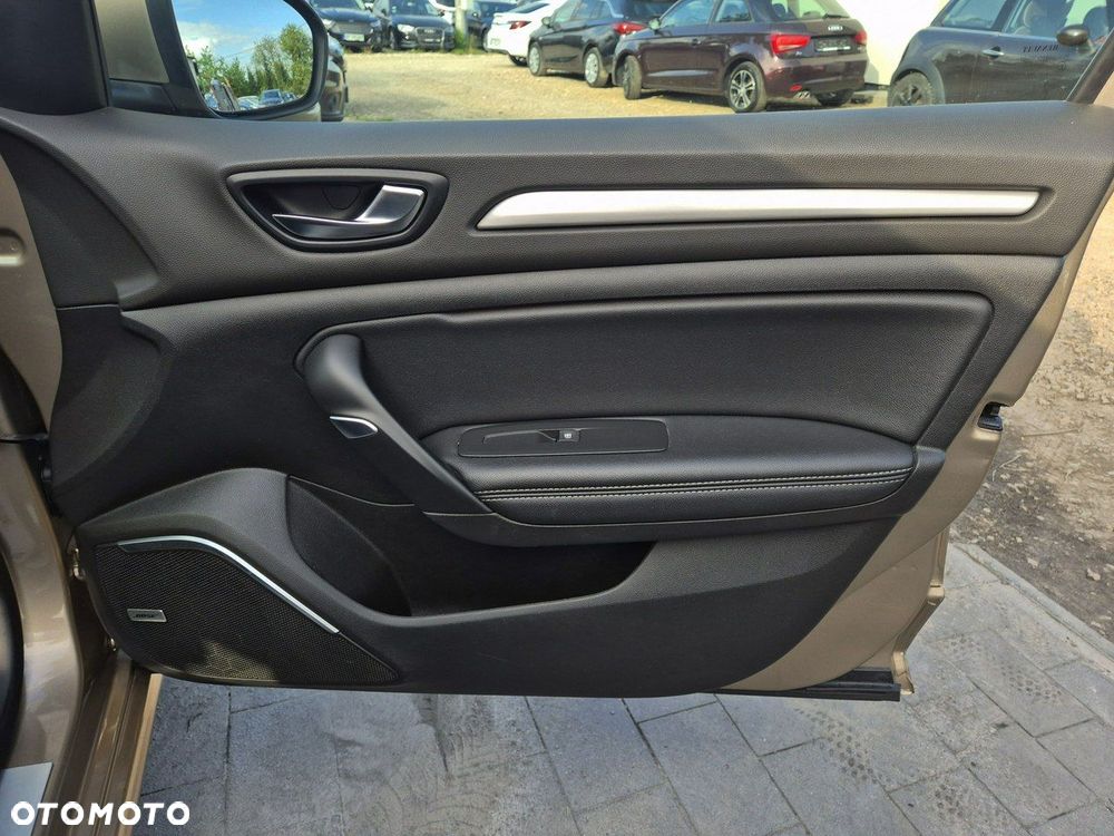 Renault Megane Grandtour ENERGY TCe 130 BOSE EDITION - 29