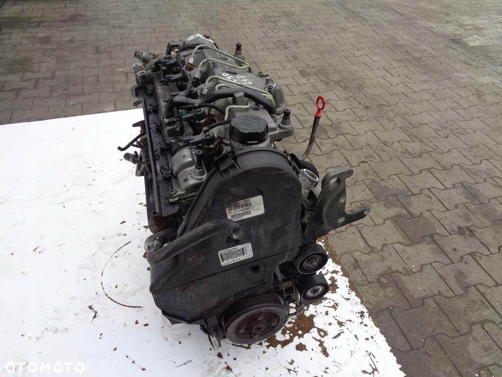 SILNIK D5244T VOLVO XC90 2.4 D5 95 TYS KM - 4