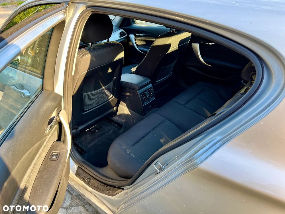 BMW Seria 1 116i - 12