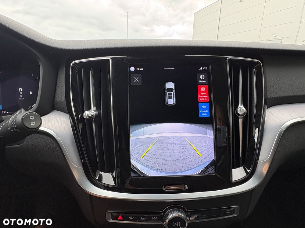 Volvo V60 B3 B Geartronic Momentum Pro - 25