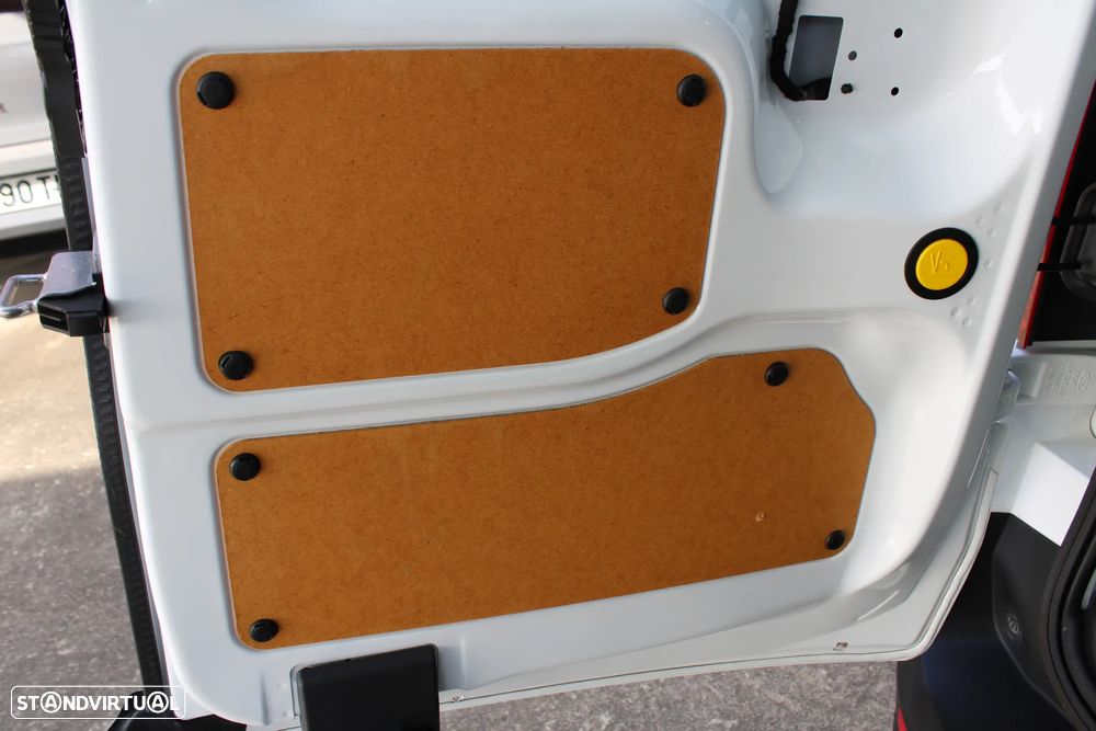 Ford Transit-Connect - 40