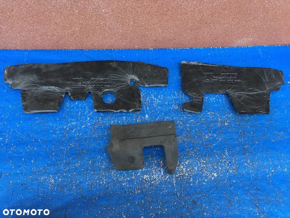 Mercedes E Klasa W213 Wygłuszenie Błotnika Przód Prawe Lewe A2138850137 - 1