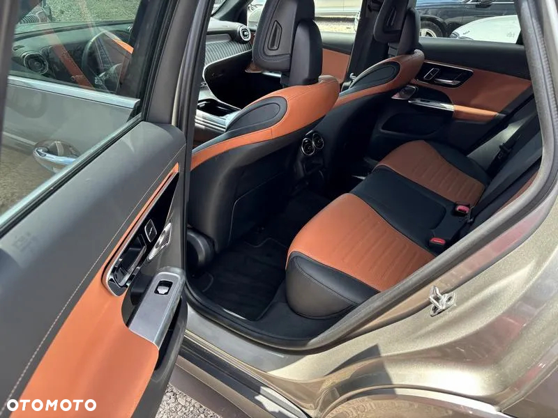 Mercedes-Benz GLC 220 d mHEV 4-Matic AMG Line - 11