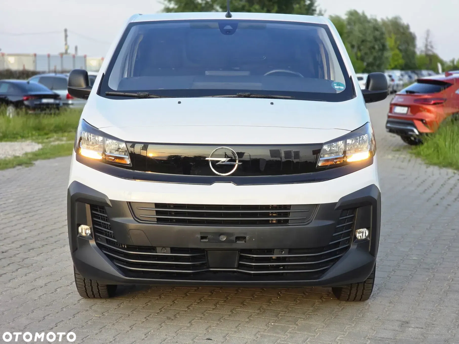 Opel Vivaro Kasten - 5