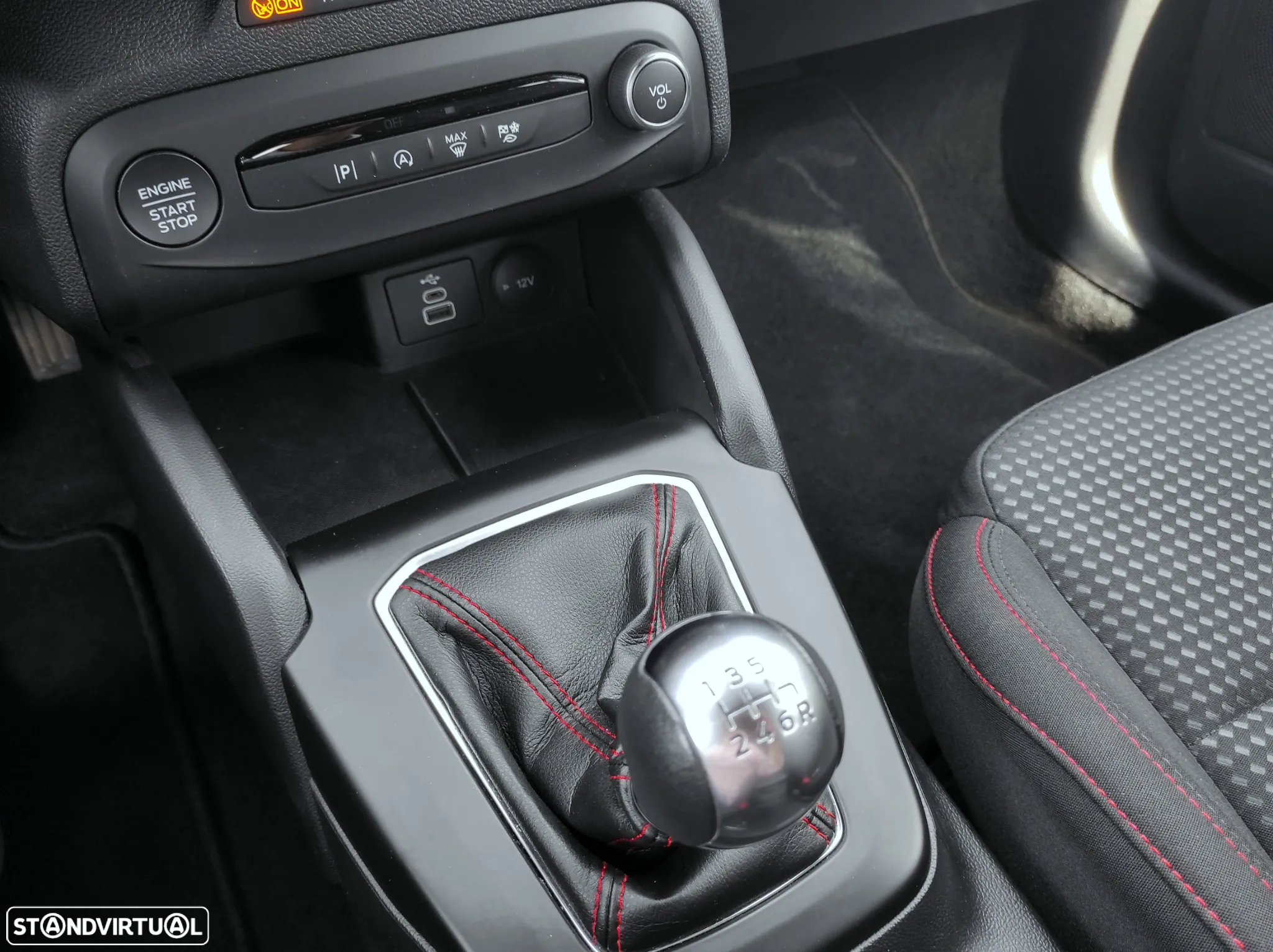 Ford Focus SW 1.0 EcoBoost MHEV ST-Line - 22