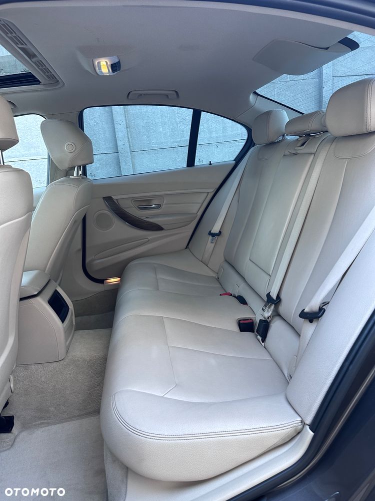 BMW Seria 3 320d DPF - 11