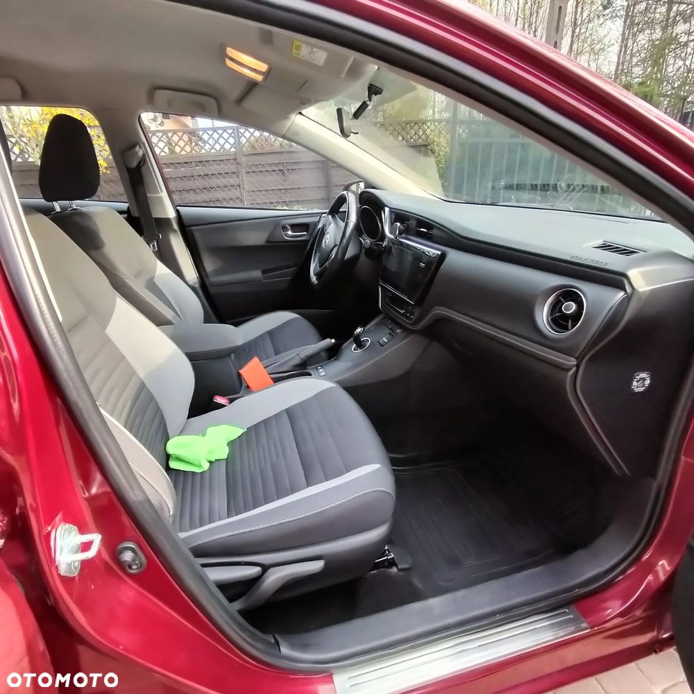 Toyota Auris Hybrid 135 Active - 7