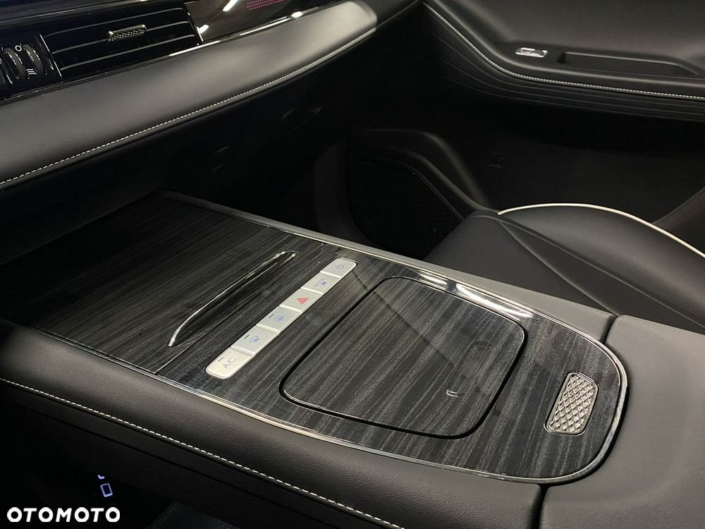 Omoda E5 - 37