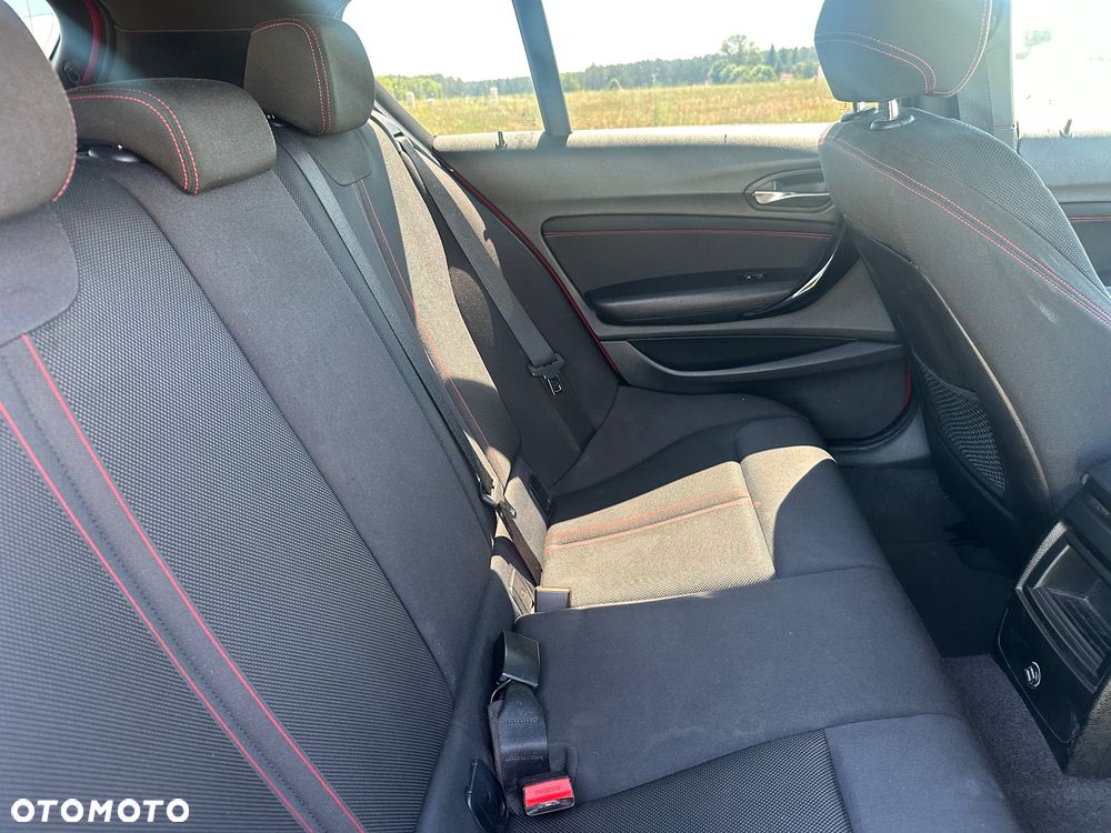BMW Seria 1 120d Sport-Aut Sport Line - 23