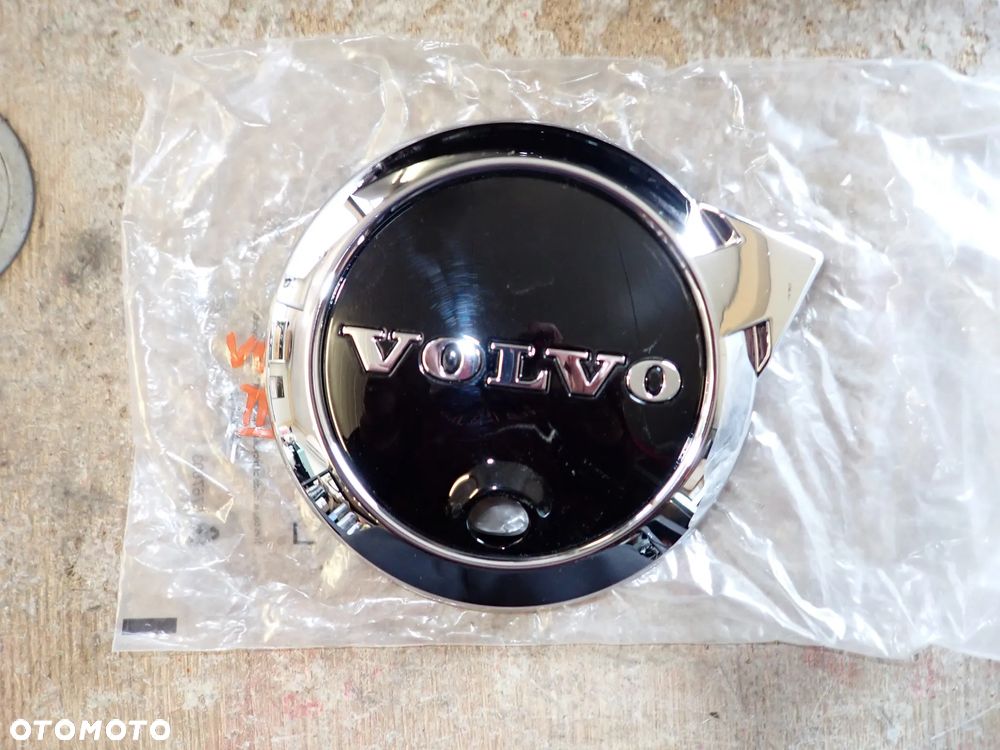 Emblemat Volvo XC 60 XC 90 II LIFT - 1