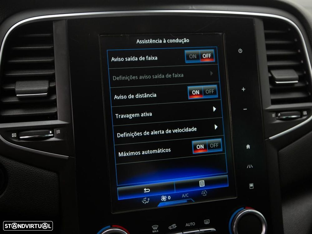 Renault Mégane 1.5 dCi Limited EDC - 25