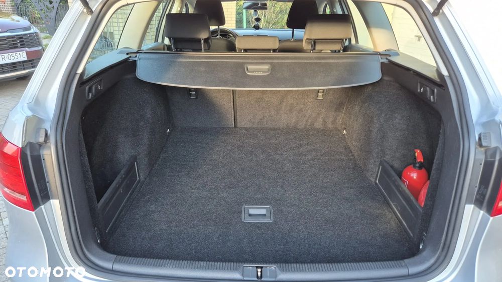 Volkswagen Passat 1.6 TDI Trendline - 16
