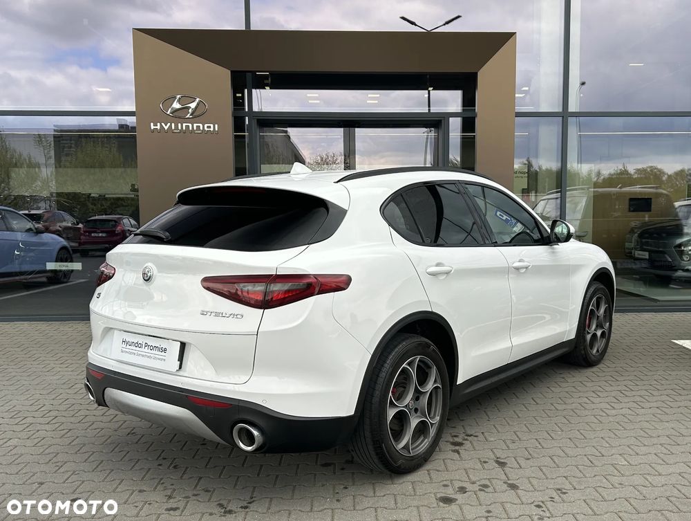 Alfa Romeo Stelvio 2.2 JTDM Super Q4 - 7