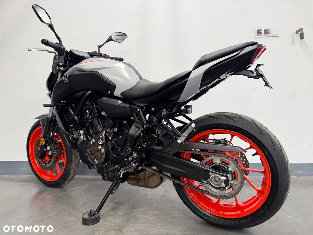 Yamaha MT - 4