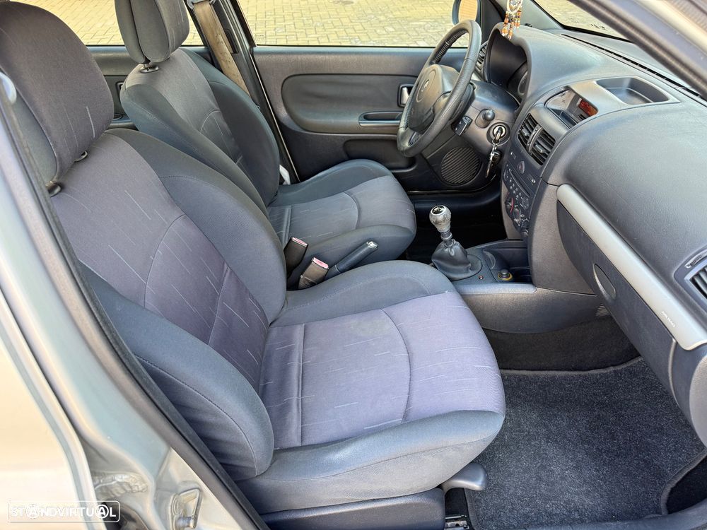 Renault Clio 1.5 dCi Confort Dynamique - 11