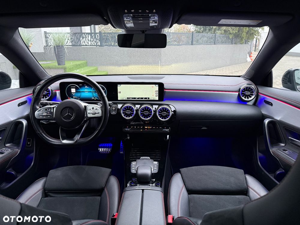 Mercedes-Benz CLA 180 7G-DCT Edition AMG Line - 27