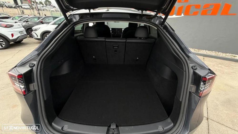 Tesla Model Y Long Range Tração Integral - 19