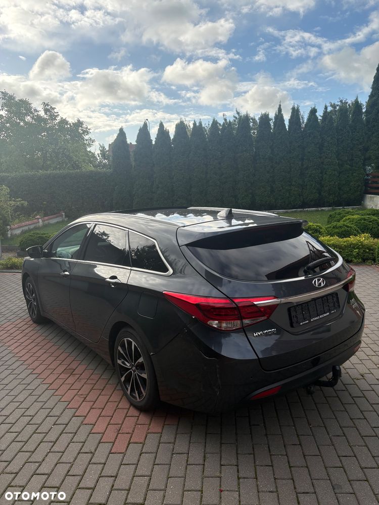 Hyundai i40 Kombi blue 1.7 CRDi DCT Premium - 4