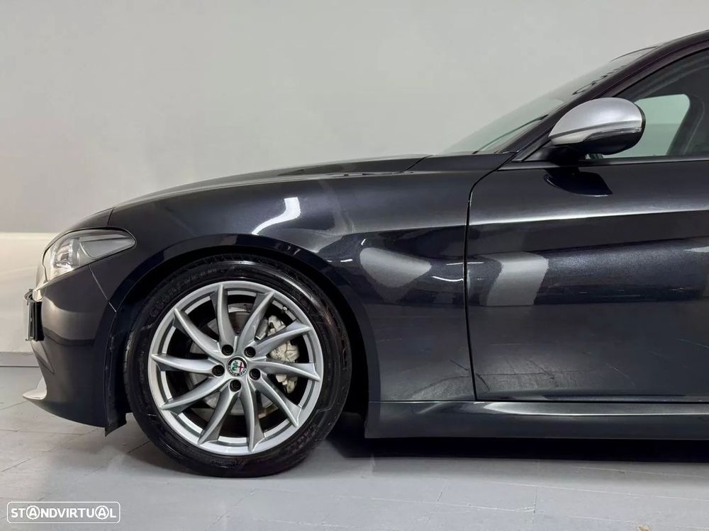 Alfa Romeo Giulia 2.2 D Super - 14