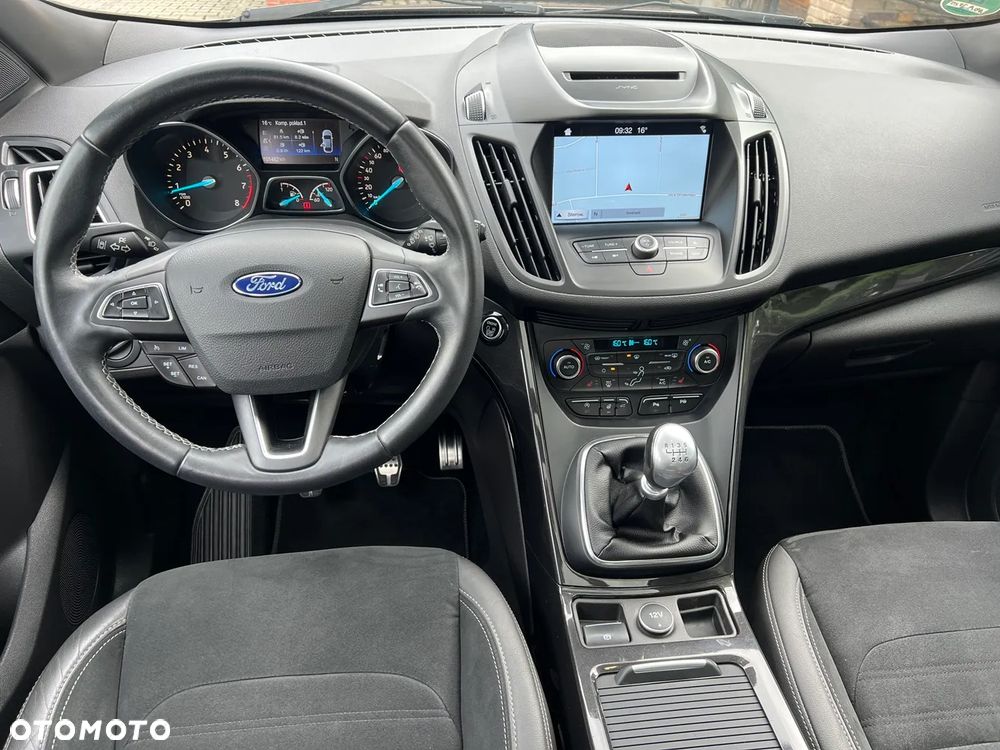 Ford Kuga 1.5 EcoBoost FWD ST-Line ASS - 19