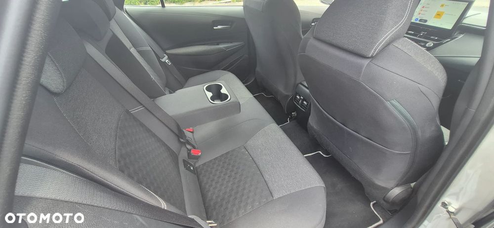 Toyota Corolla - 13