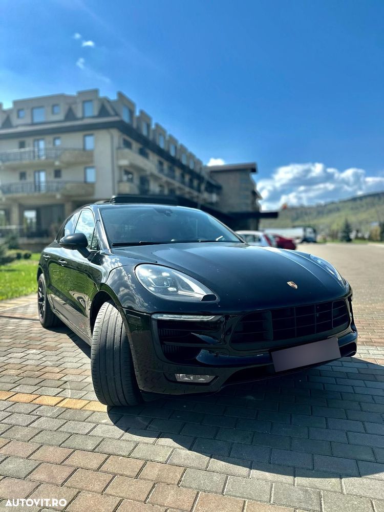 Porsche Macan GTS PDK - 1