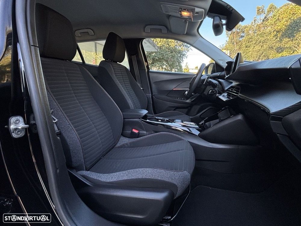 Peugeot 2008 1.2 PureTech Active Pack EAT8 - 11