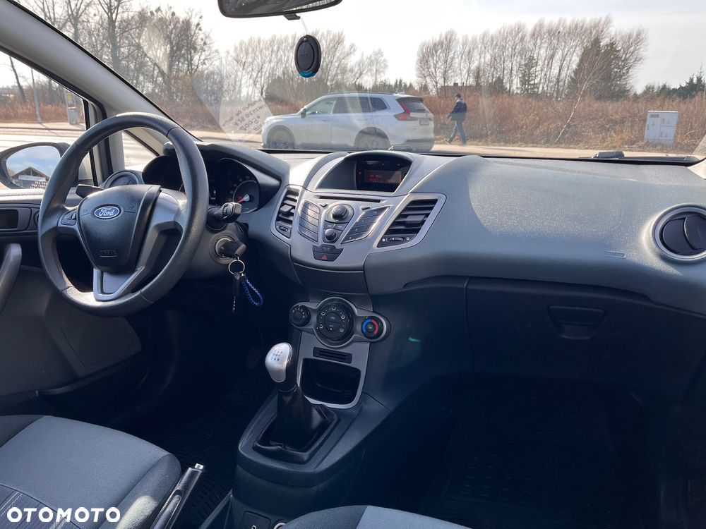 Ford Fiesta 1.25 Silver X - 27