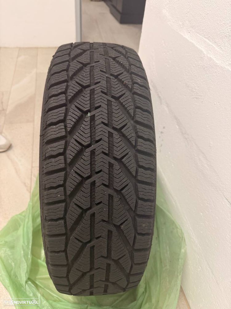4 Pneus de Inverno Kormoran Snow 205/60 R16 92H – Muito Bom Estado - 6