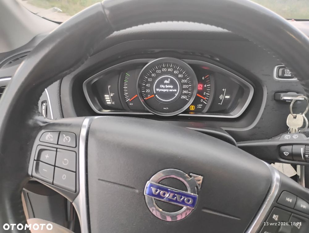 Volvo V40 D3 Momentum - 13