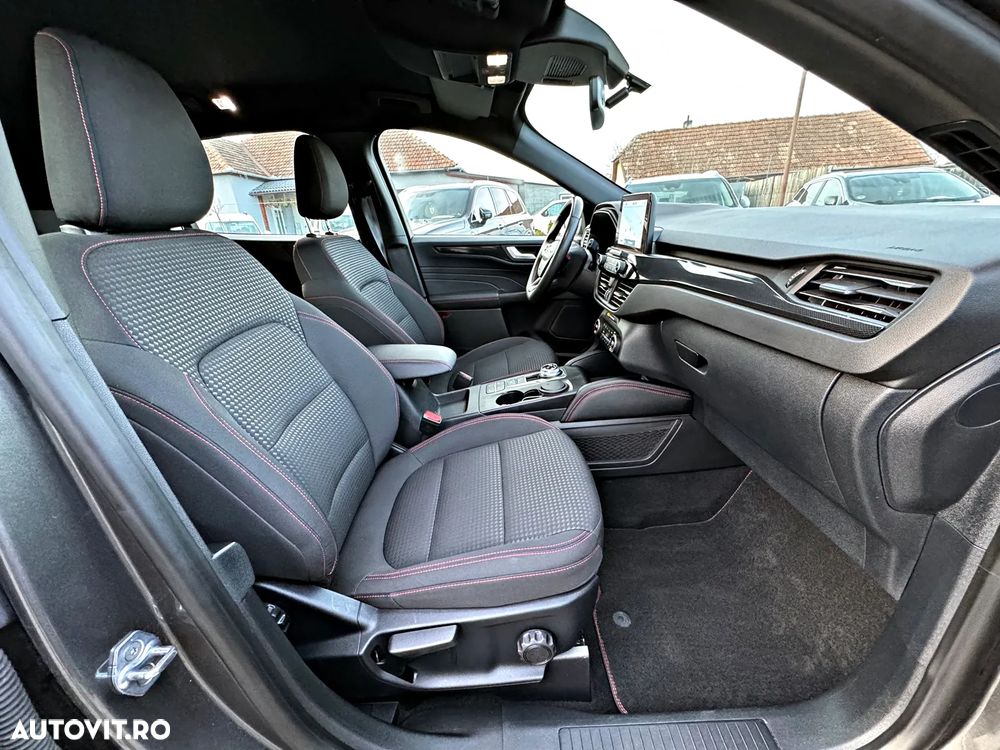 Ford Kuga 2.5 Duratec PHEV ST-LINE - 8