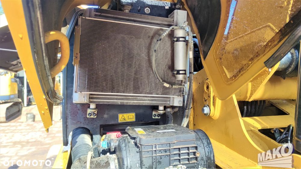 Caterpillar M313D - 9