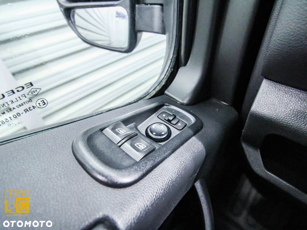 Renault MASTER FURGON BLASZAK - 22