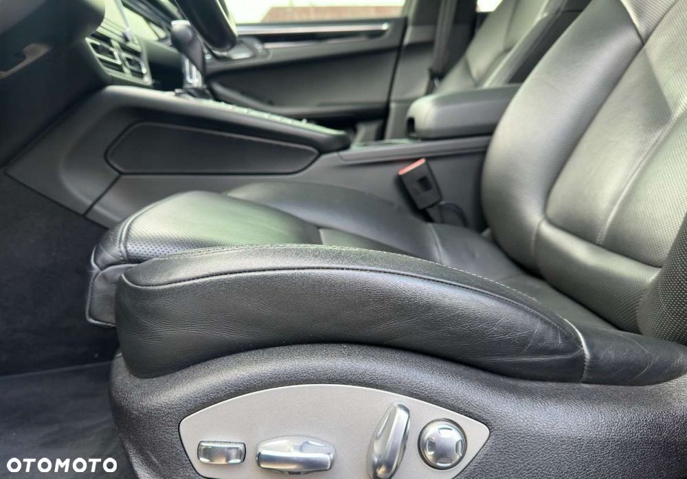 Porsche Macan - 12