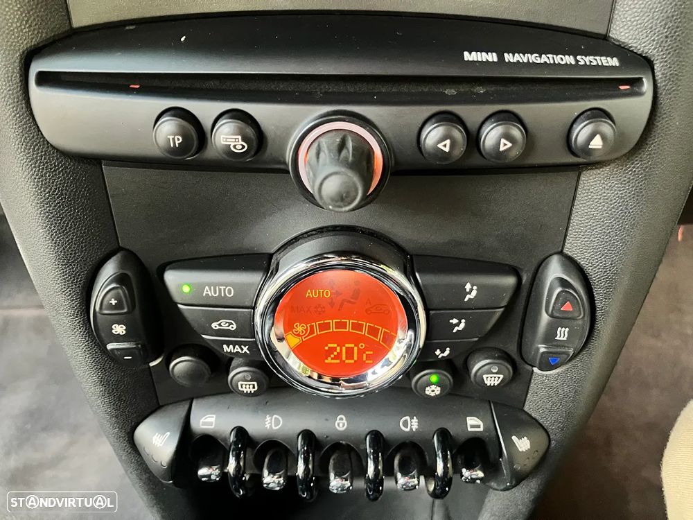 MINI 3 Portas John Cooper Works - 14