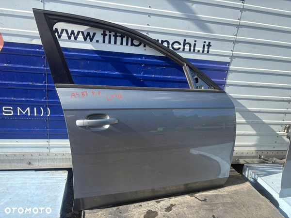 AUDI A4 B8 DRZWI PRAWY PRZÓD LY7G