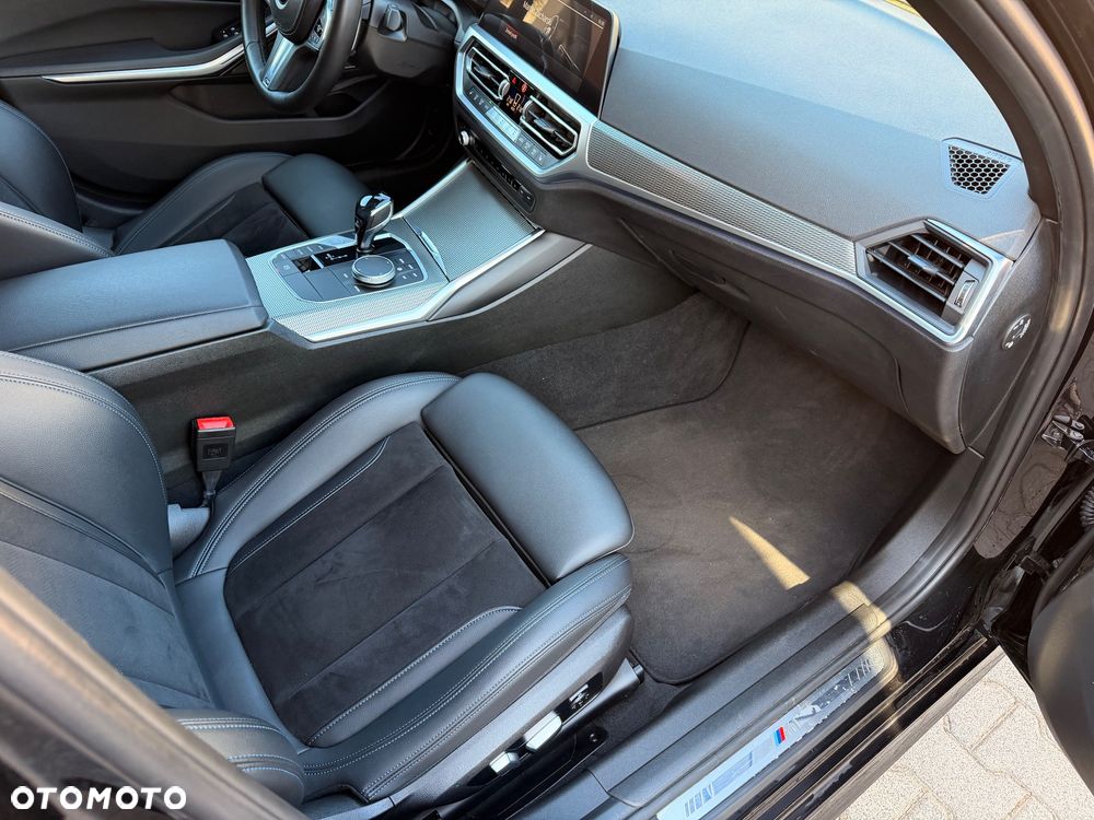 BMW Seria 3 320d xDrive M Sport sport - 18