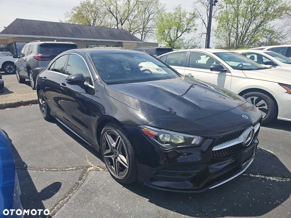 Mercedes-Benz CLA 250 4Matic 7G-DCT AMG Line - 2