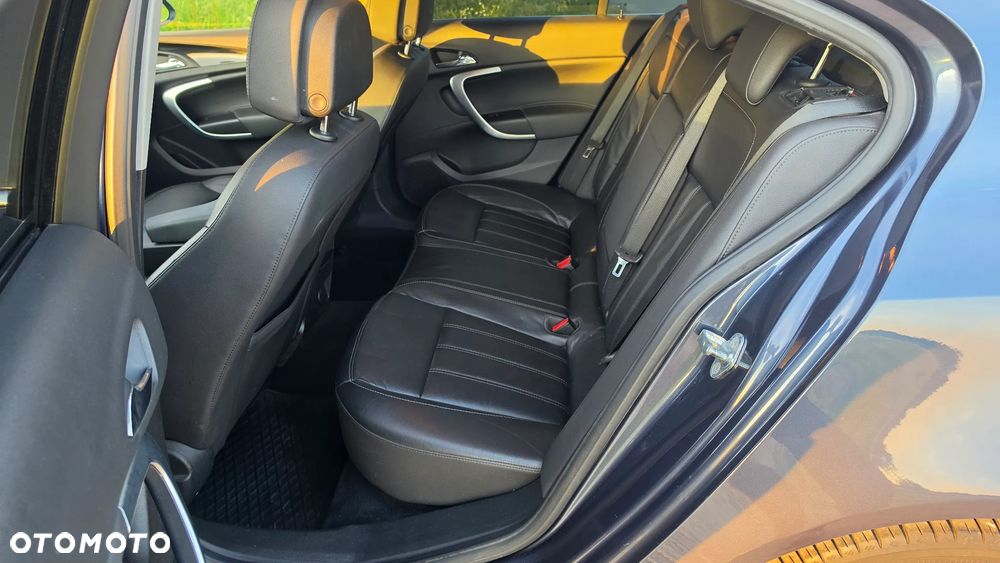 Opel Insignia 2.0 T Sport 4x4 - 12