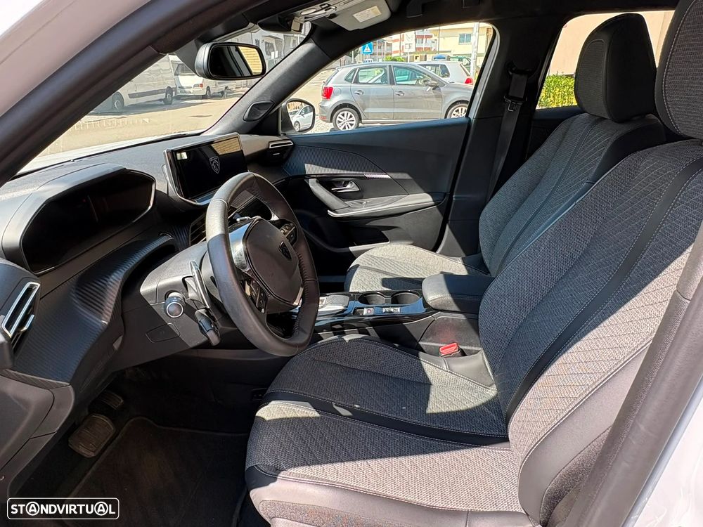 Peugeot 2008 - 7
