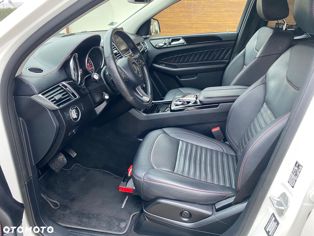 Mercedes-Benz GLE - 10