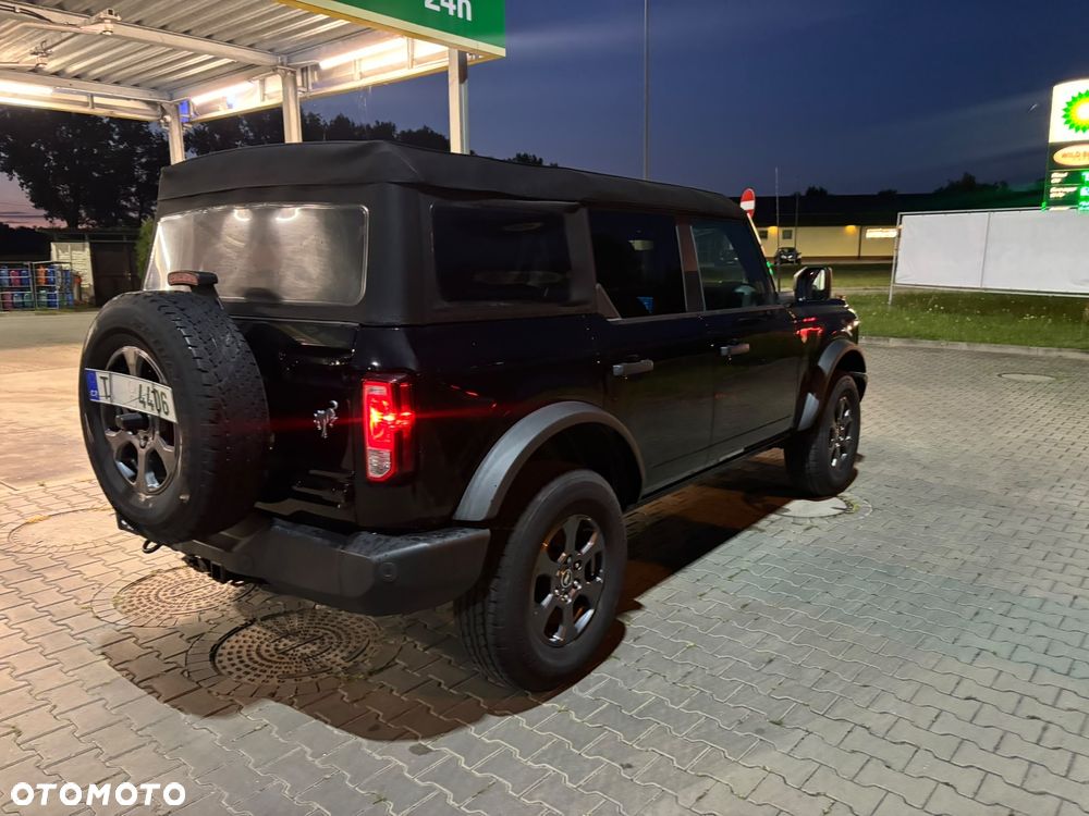 Ford Bronco - 17